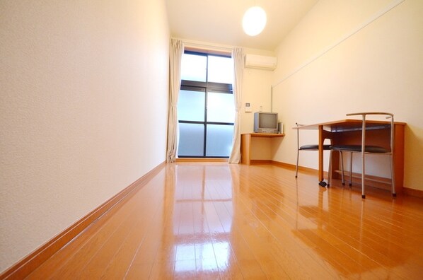 レオパレスウエスト本郷Iの物件内観写真